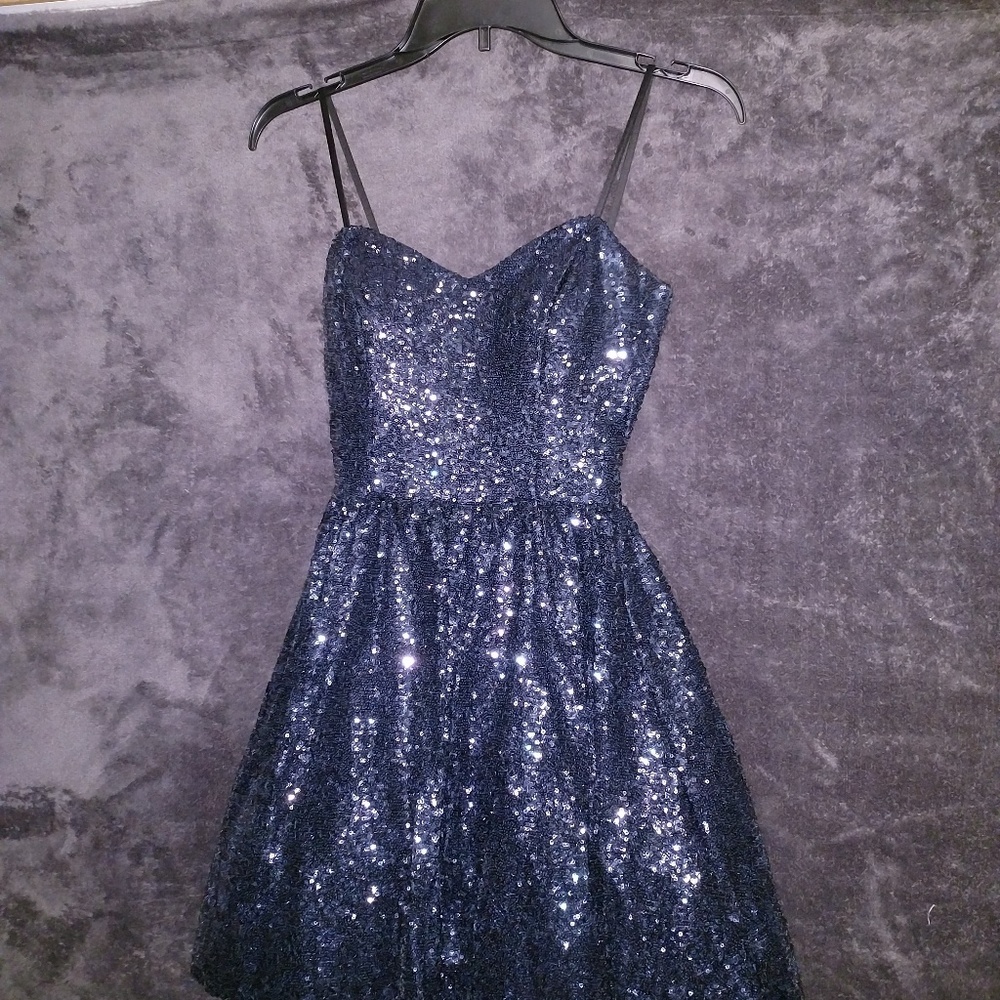 💃🏼 Formal Dress